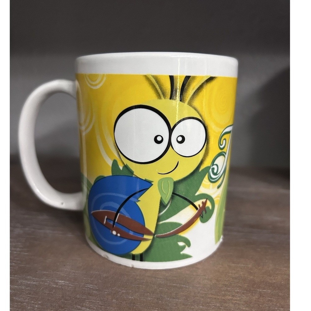 Bugs and Blessings Spanish Ilusionate 1 Corintios 13:13 Ceramic Coffee Mug